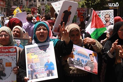 Bulletins Cirepal : Grève des tribunaux pour 430 détenus administratifs palestiniens / L’entité coloniale et les médias